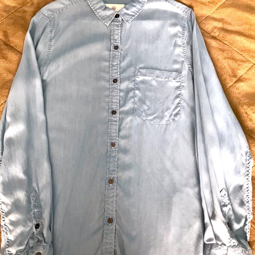 Chambray Long Sleeve Lightweight Button Down Shirt